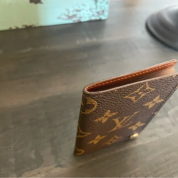 🔥Low Start Louis Vuitton Card Holder🔥 - Picture 5 of 9